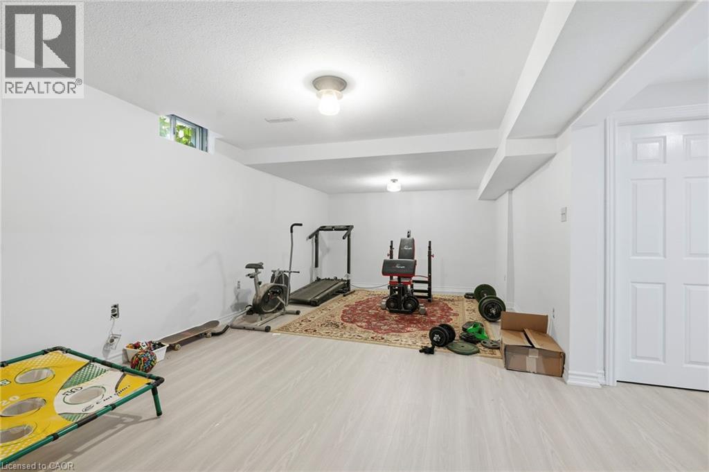 55 Woodside Square Property Photo 40