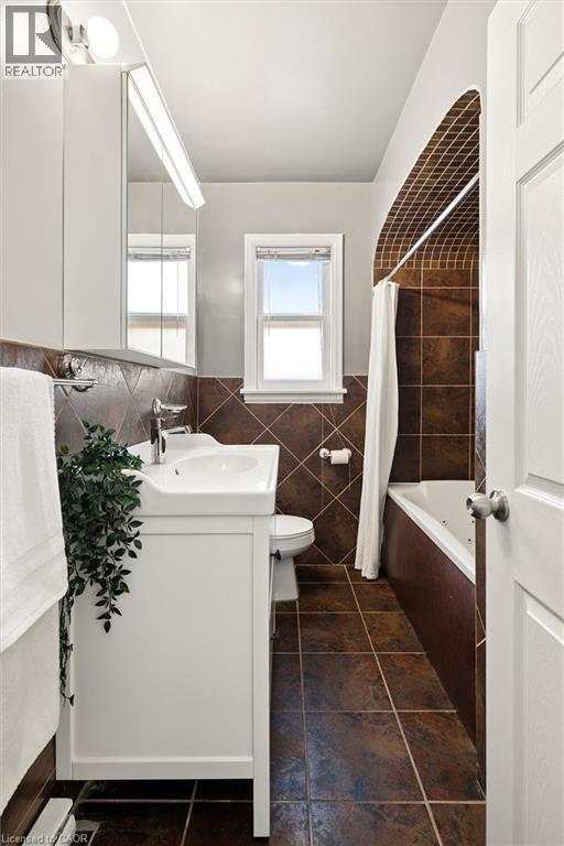 714 Frederick Street Property Photo 11