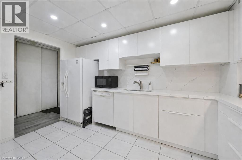 155 Hillcrest Avenue Unit# 302 Property Photo 4