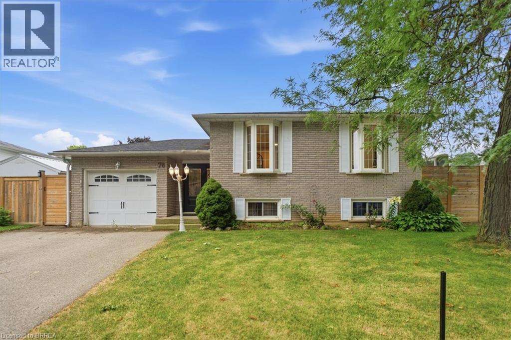 76 ENFIELD Crescent