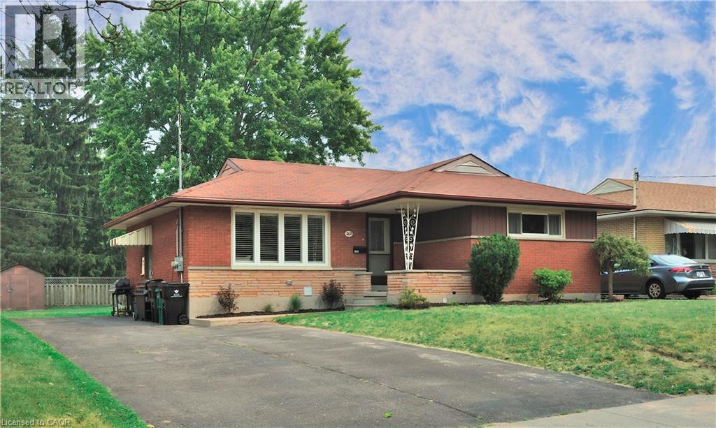 212 DOON Road Property Photo 1