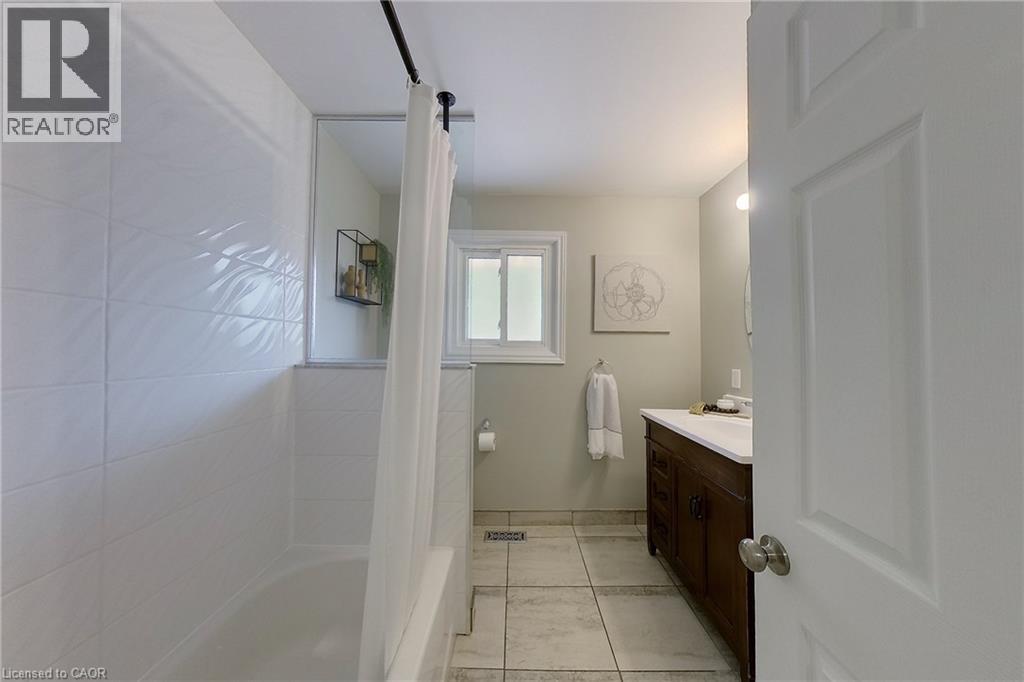 212 Doon Road Property Photo 28