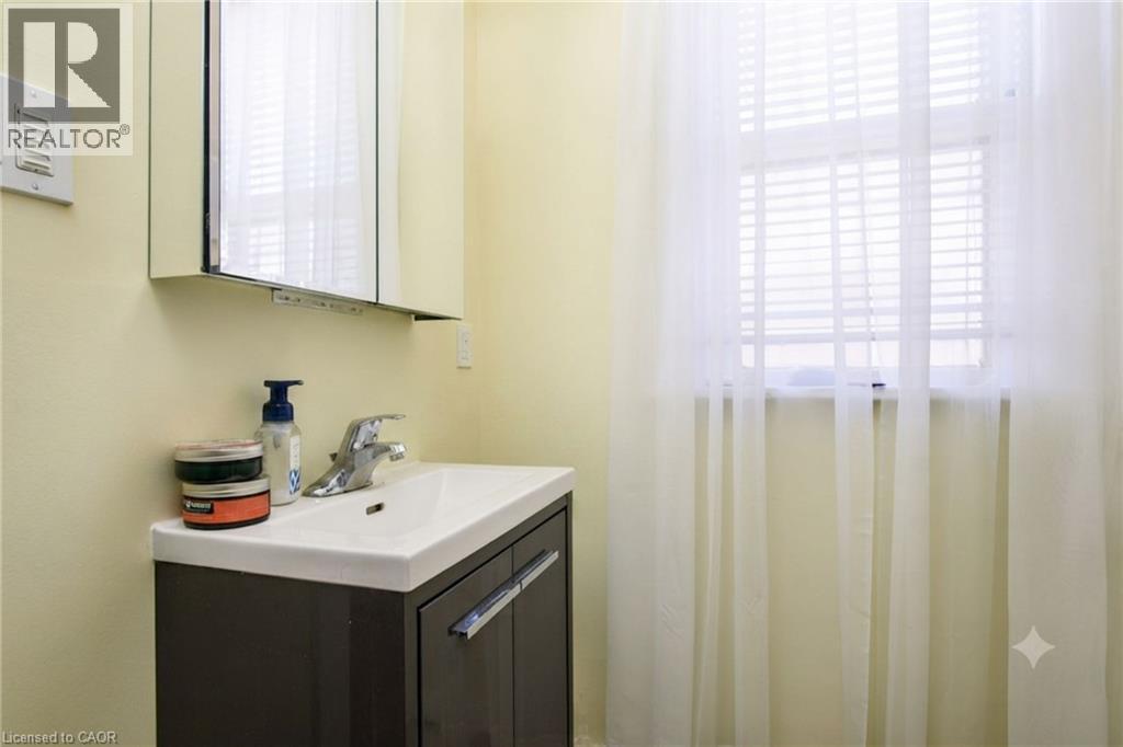 10 Shanley Street Property Photo 21