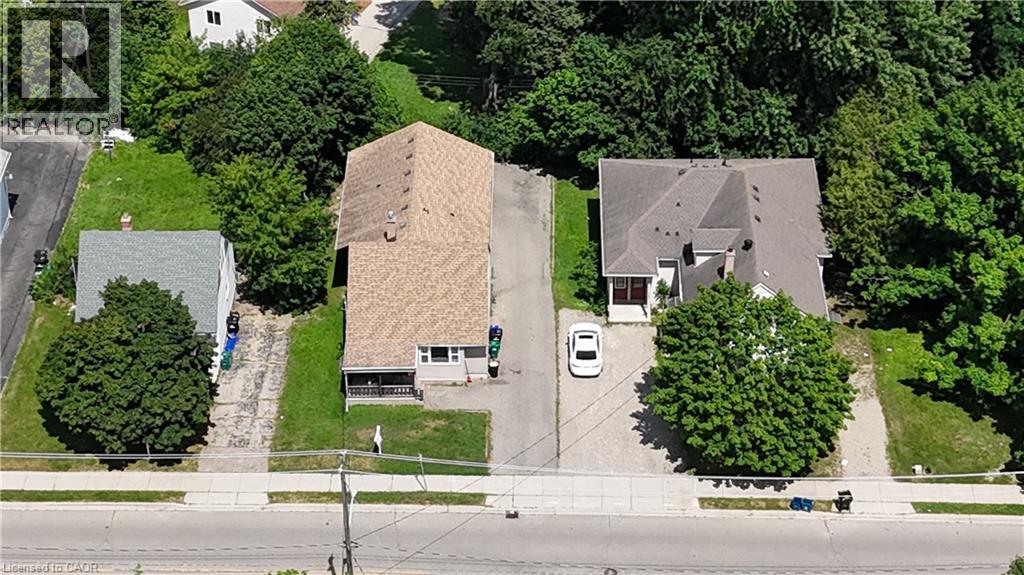 266 Hazel Street Property Photo 3