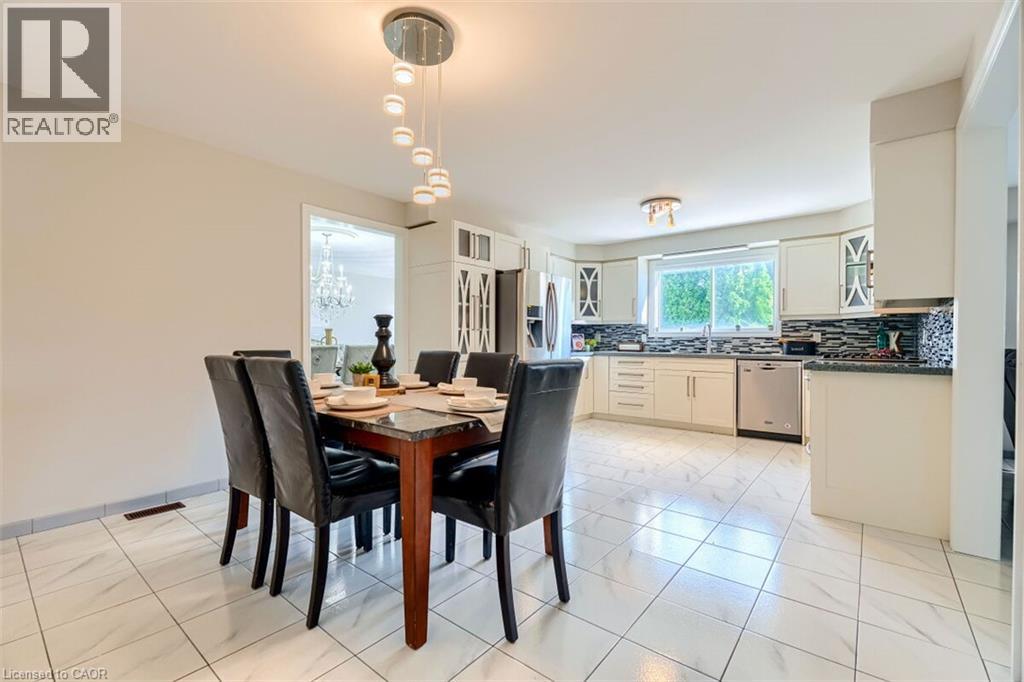 16 Vogue Court Property Photo 12