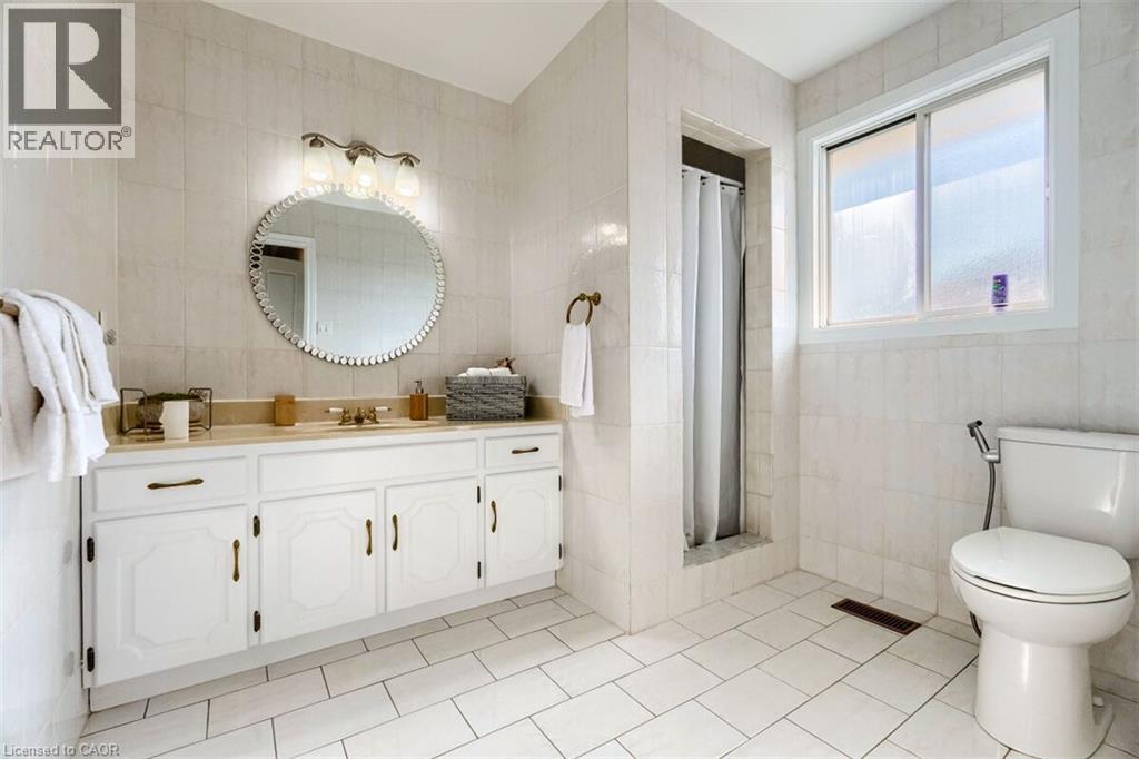 16 Vogue Court Property Photo 27