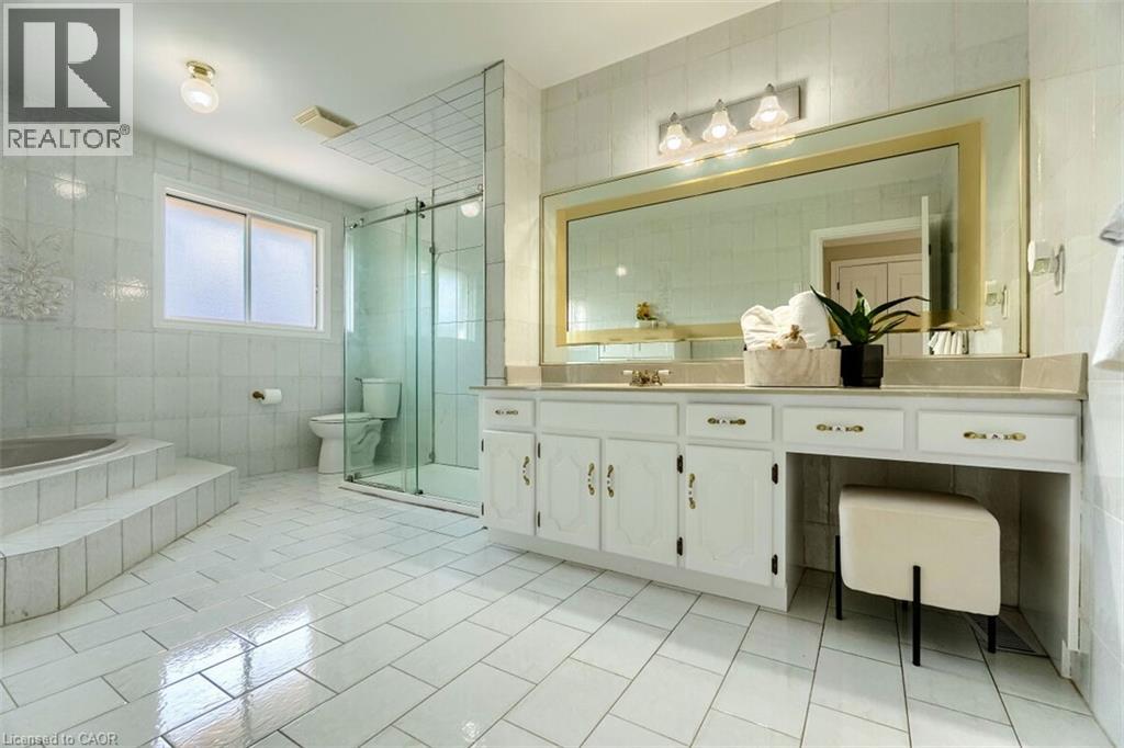 16 Vogue Court Property Photo 32