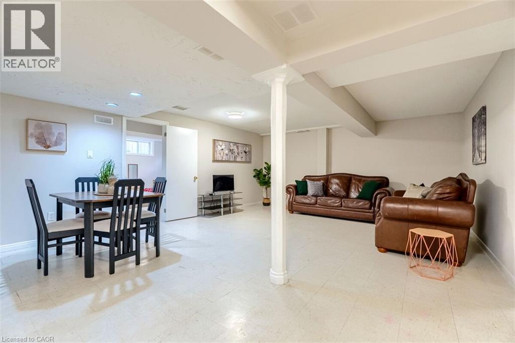 16 Vogue Court Property Photo 40