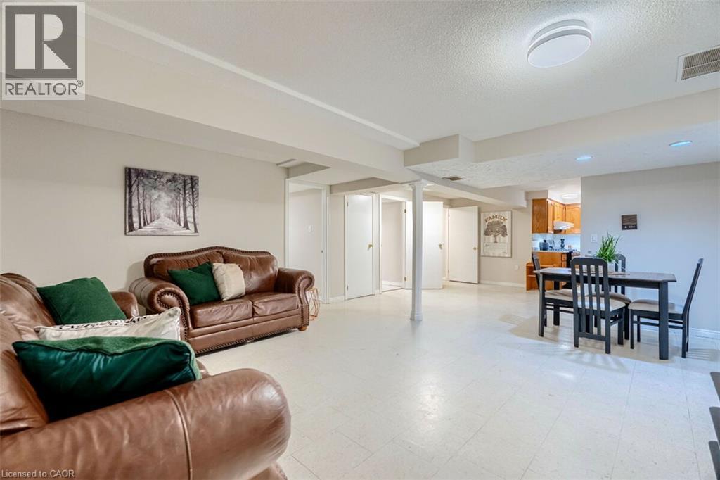 16 Vogue Court Property Photo 42