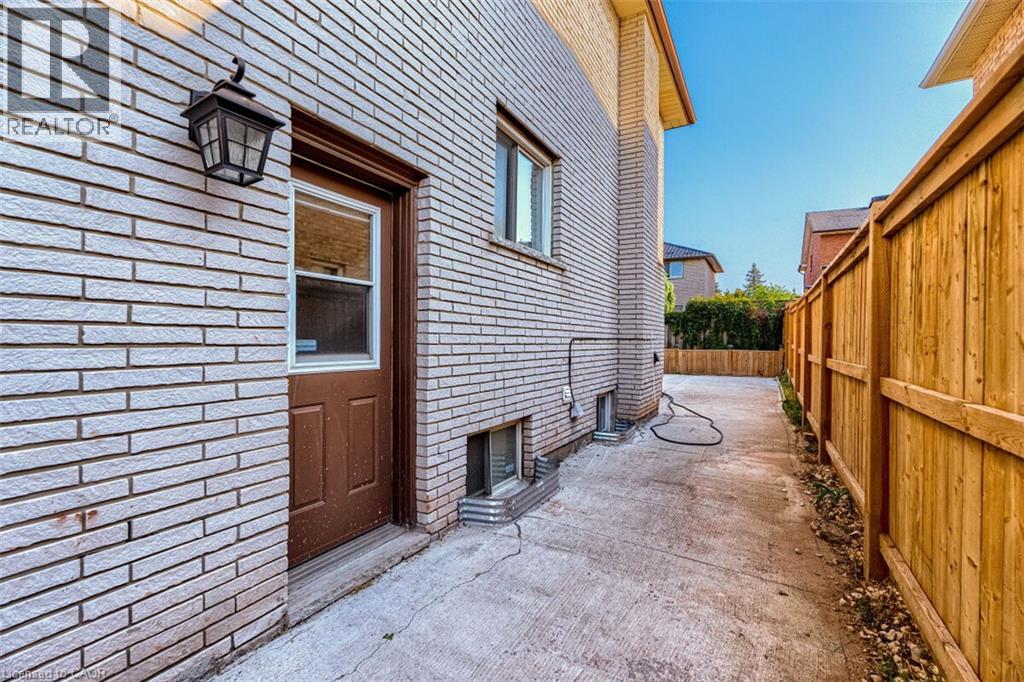 16 Vogue Court Property Photo 47