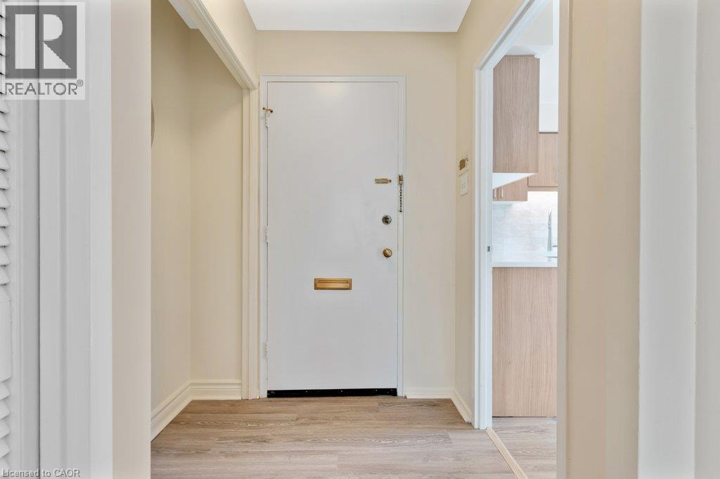26 Wentworth Avenue Unit# 2 S Property Photo 7