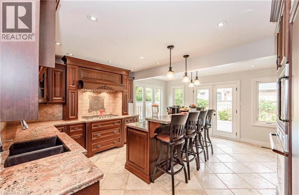 500 Blenheim Crescent Property Photo 15