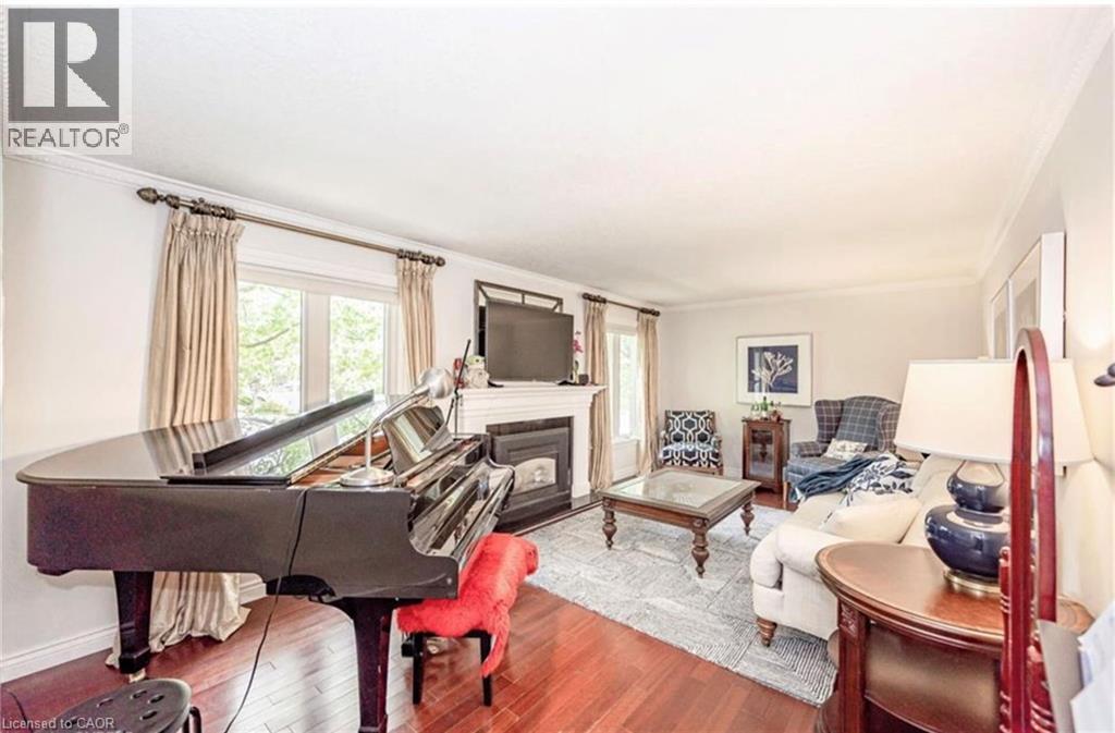 500 Blenheim Crescent Property Photo 18
