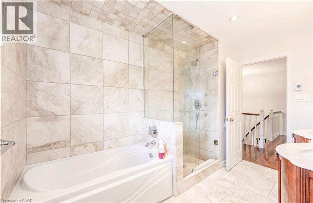 500 Blenheim Crescent Property Photo 31