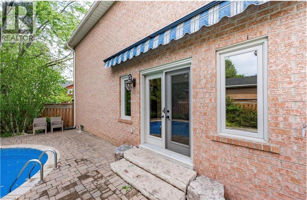 500 Blenheim Crescent Property Photo 44