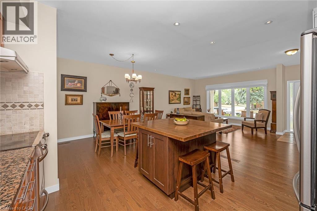 285 Surrey Drive Property Photo 12