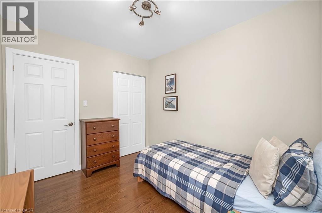 285 Surrey Drive Property Photo 30