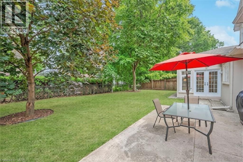 285 Surrey Drive Property Photo 39