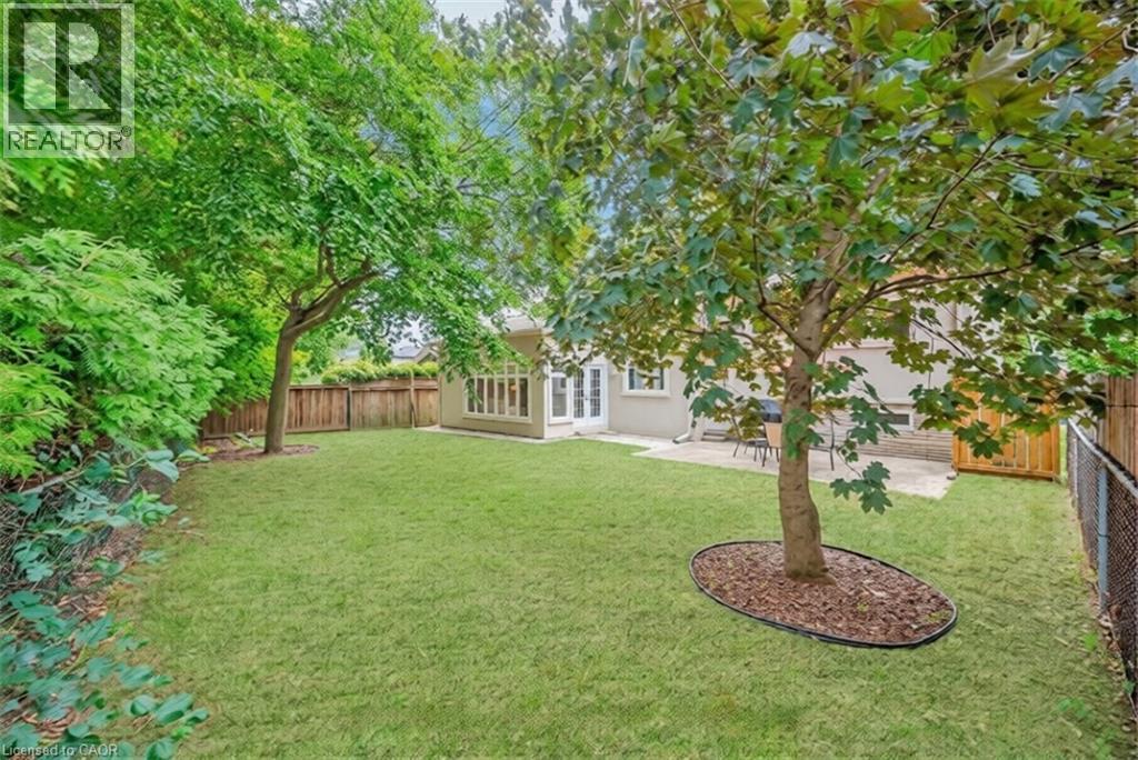 285 Surrey Drive Property Photo 42