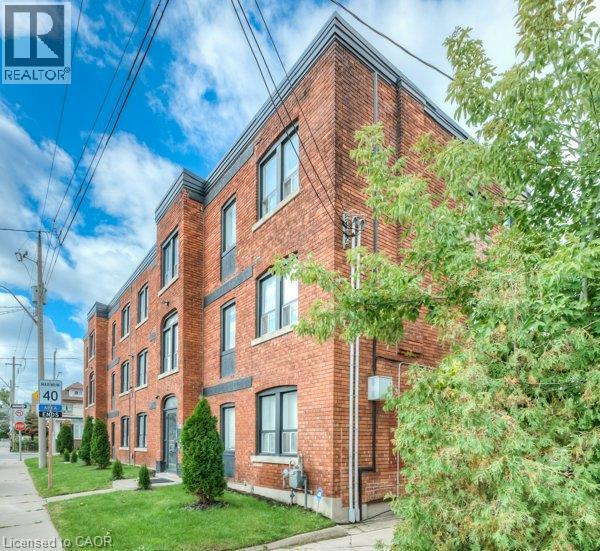 81 GIBSON Avenue Unit# 5 Property Photo 1