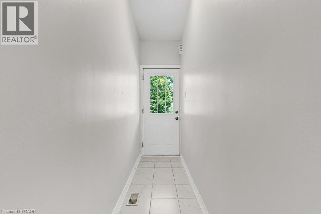 397 Westwood Drive Unit# B Property Photo 6