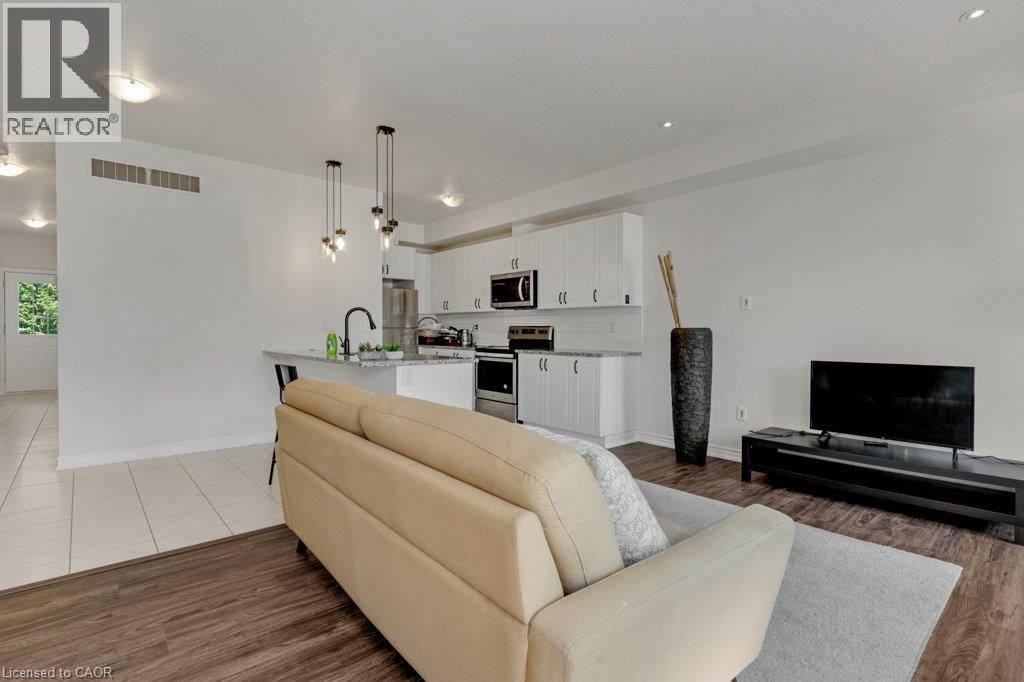 397 Westwood Drive Unit# B Property Photo 14