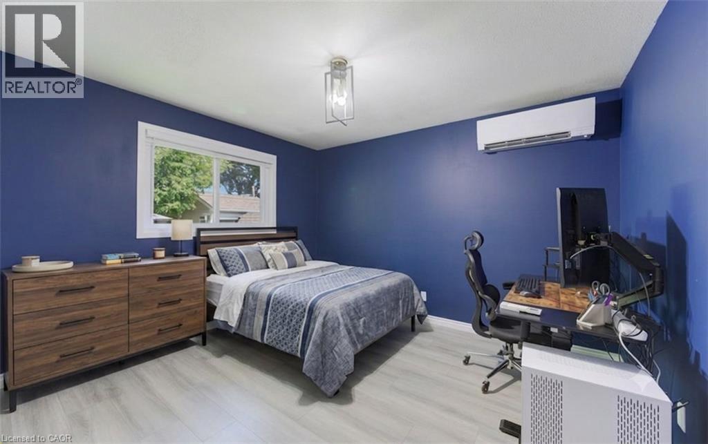 136 Dunsmere Drive Property Photo 11