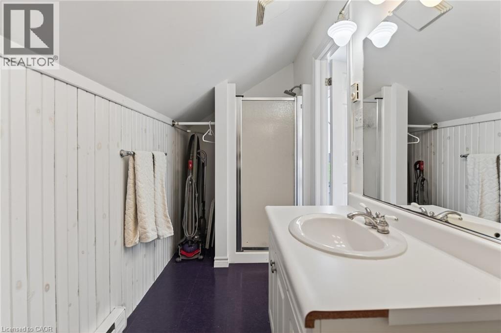 599450 2nd Concession N Property Photo 48