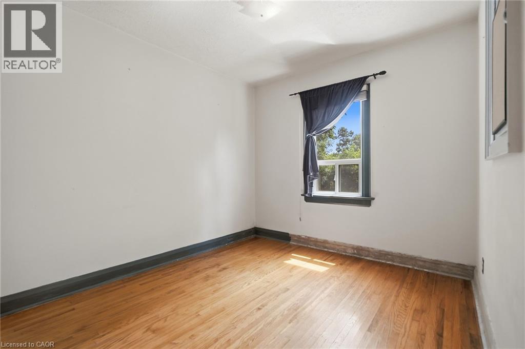 188 Troy Street Property Photo 15