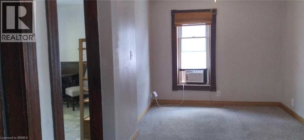 97 Colborne Street S Property Photo 36