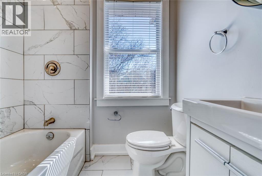23 Gibson Avenue Property Photo 18