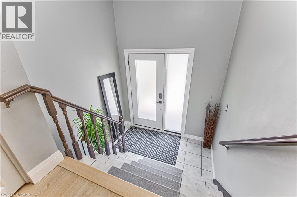 2560 Palisander Avenue Property Photo 3