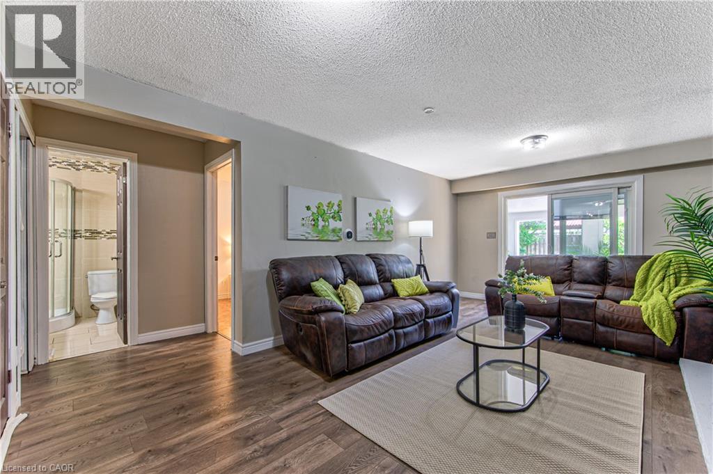 2560 Palisander Avenue Property Photo 21