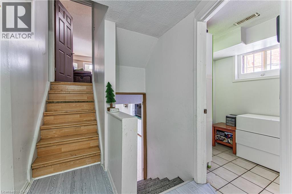 2560 Palisander Avenue Property Photo 25