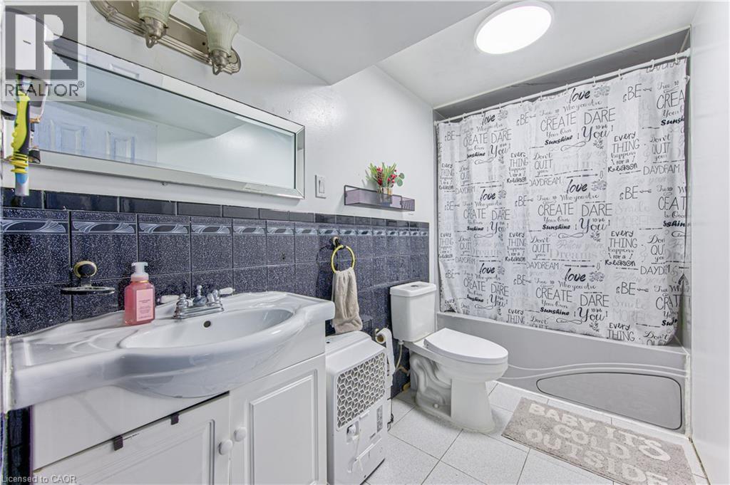 2560 Palisander Avenue Property Photo 34