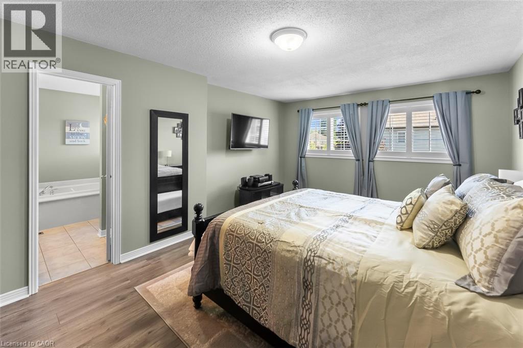 57 Goodman Crescent Property Photo 30