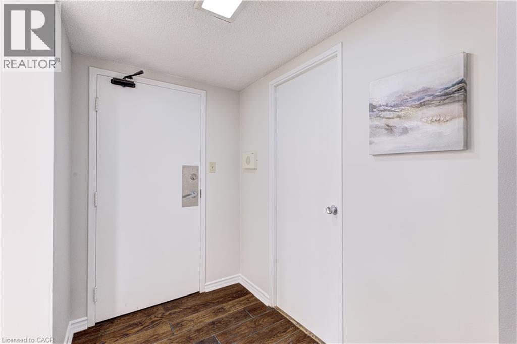 20 Speers Road Unit# 304 Property Photo 16