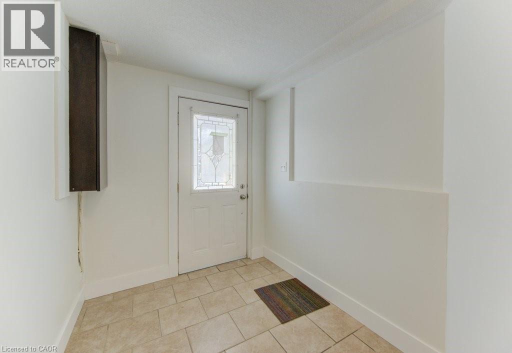 190 Lancaster Street E Property Photo 2