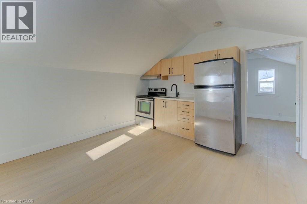 190 Lancaster Street E Property Photo 5