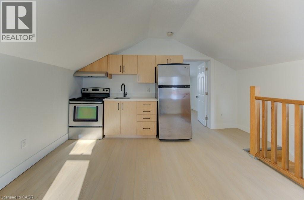 190 Lancaster Street E Property Photo 6