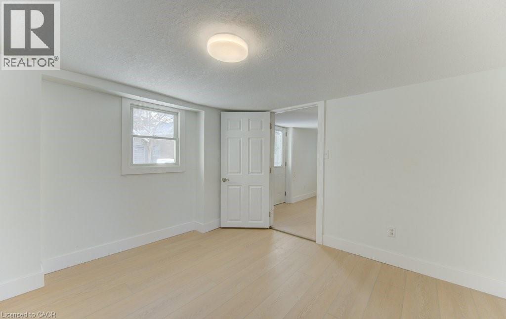 190 Lancaster Street E Property Photo 16