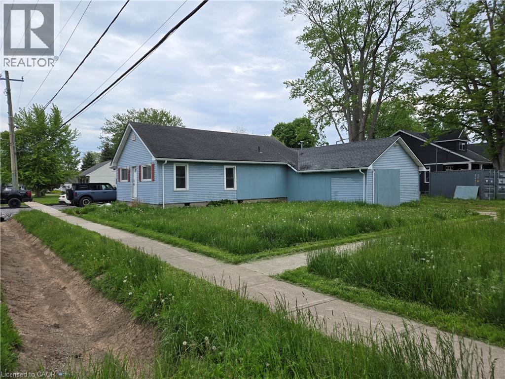 303 Ridge Road S Photo de la propriété 1