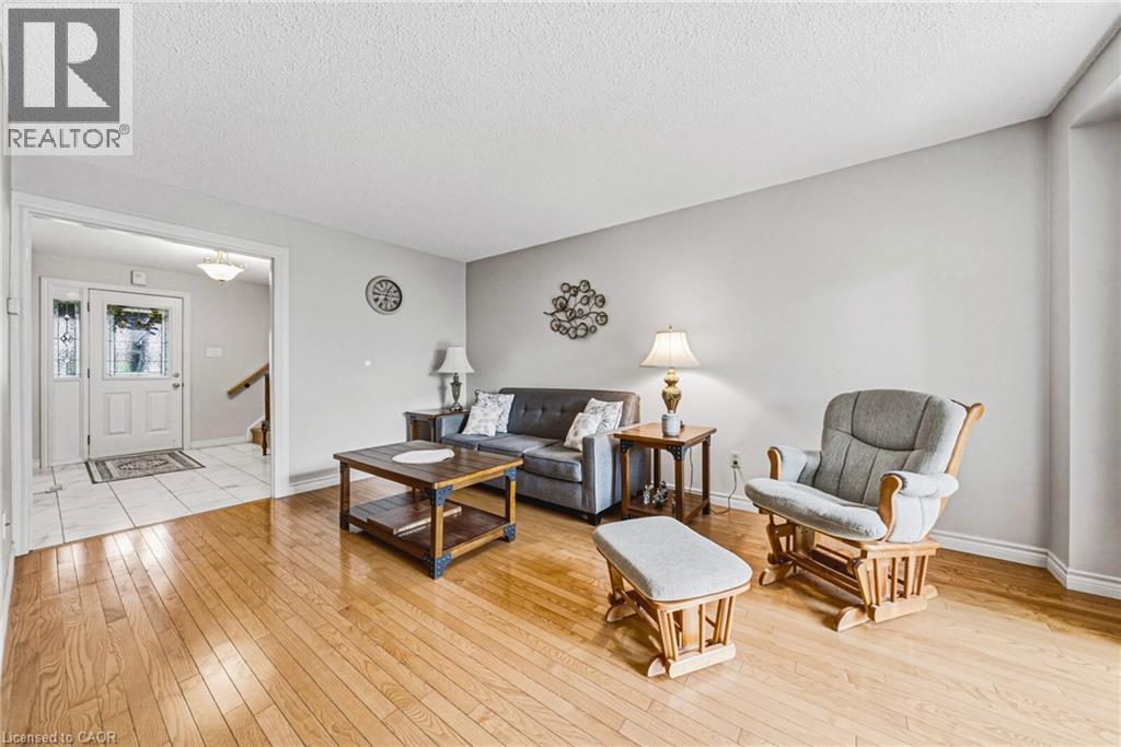 467 Woodview Road Unit# 5 Property Photo 10