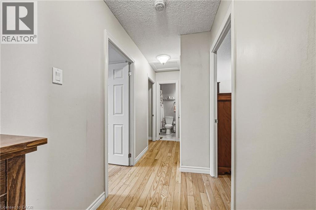 467 Woodview Road Unit# 5 Property Photo 15