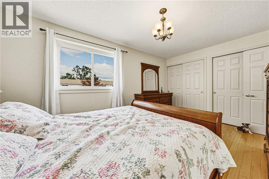 467 Woodview Road Unit# 5 Property Photo 18