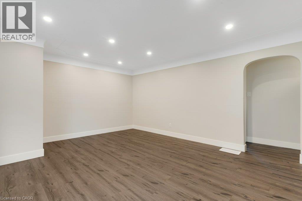 290 Melrose Avenue Property Photo 8