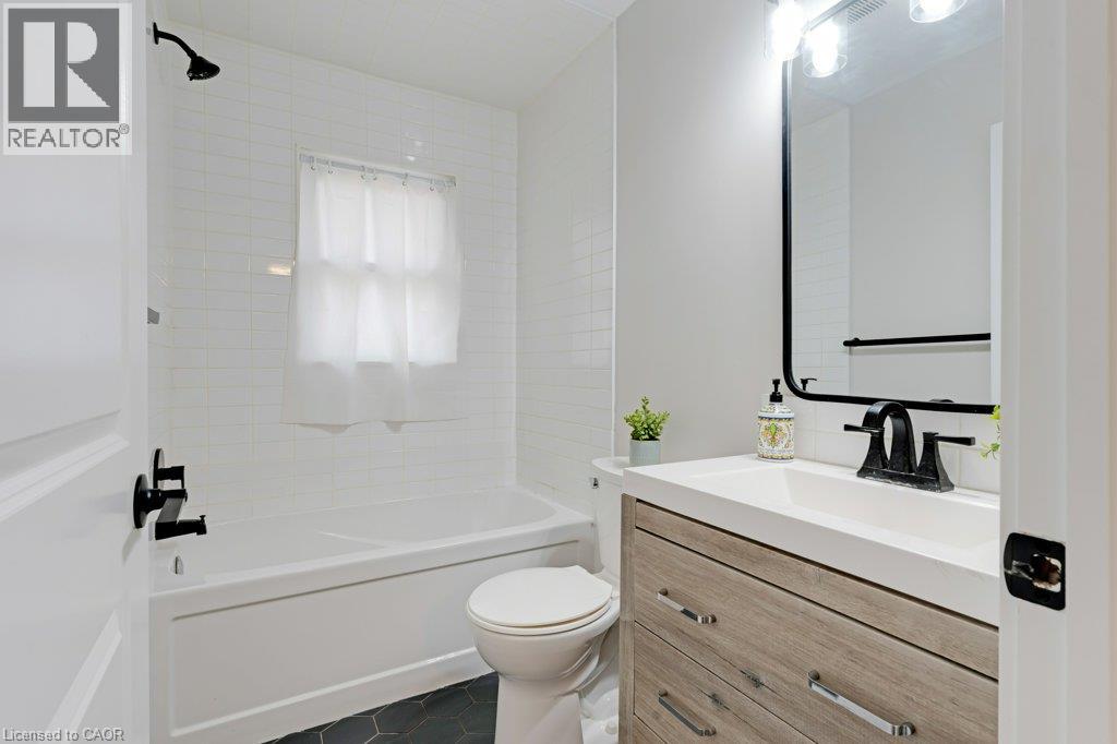 290 Melrose Avenue Property Photo 11