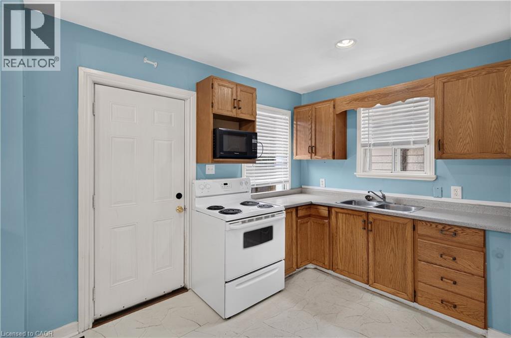 250 Murray Street Property Photo 8
