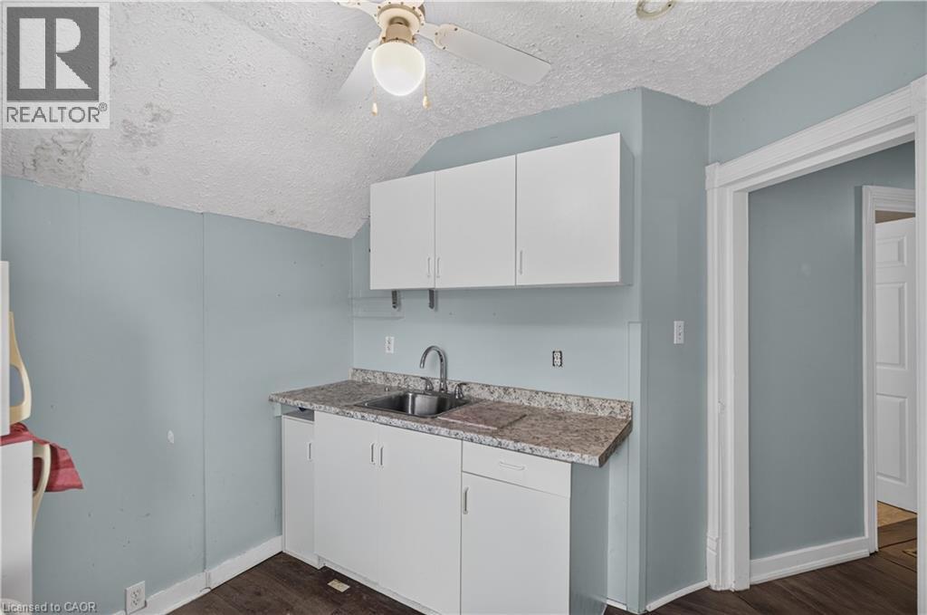 250 Murray Street Property Photo 19
