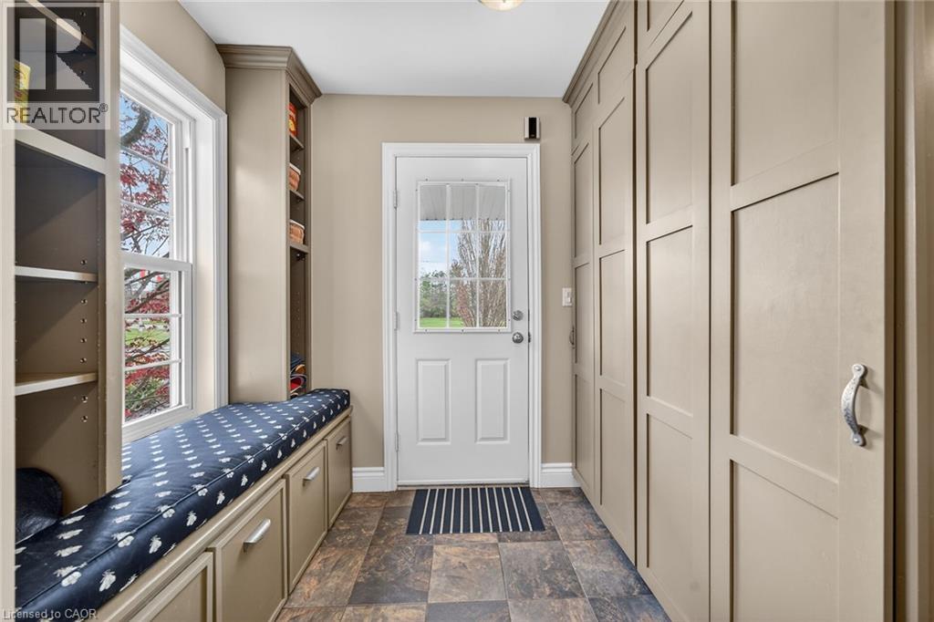 20 Haldimand Trail Property Photo 19